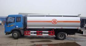 解放赛龙大吨位运油车 厂家直供，价格触底，品质护航